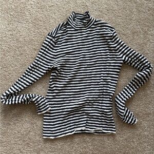 5 for $20 SALE! Abercrombie and Fitch A&F Striped mock neck Turtleneck Sweater